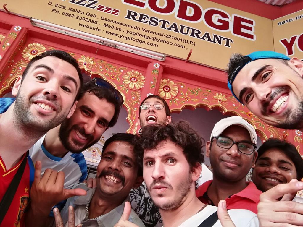 Yogi Lodge 瓦拉纳西 外观 照片